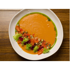 Крем-суп з сочевиці із овочевою сальсою