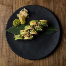 Рол к посту с бамбуком