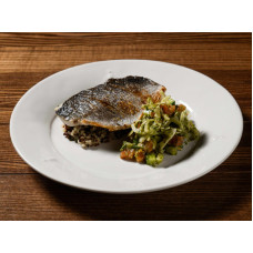 Філе дорадо з кіноа та овочевим салатом 260 г