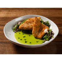 Хрусткий окунь з грибами енокі та соусом з горошку 330 г