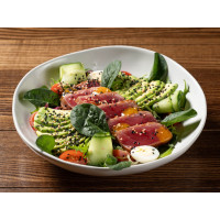 Салат с тунцем и анчоусной заправкой 330 г